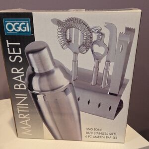 Oggi Stainless Steel Martini Bar Set